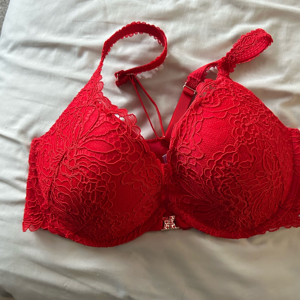 Elegant Red Lace Bra SAVAGE X FENTY